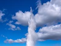 Geysir Strokkur Ausbruch - Geysirfeld, Westisland